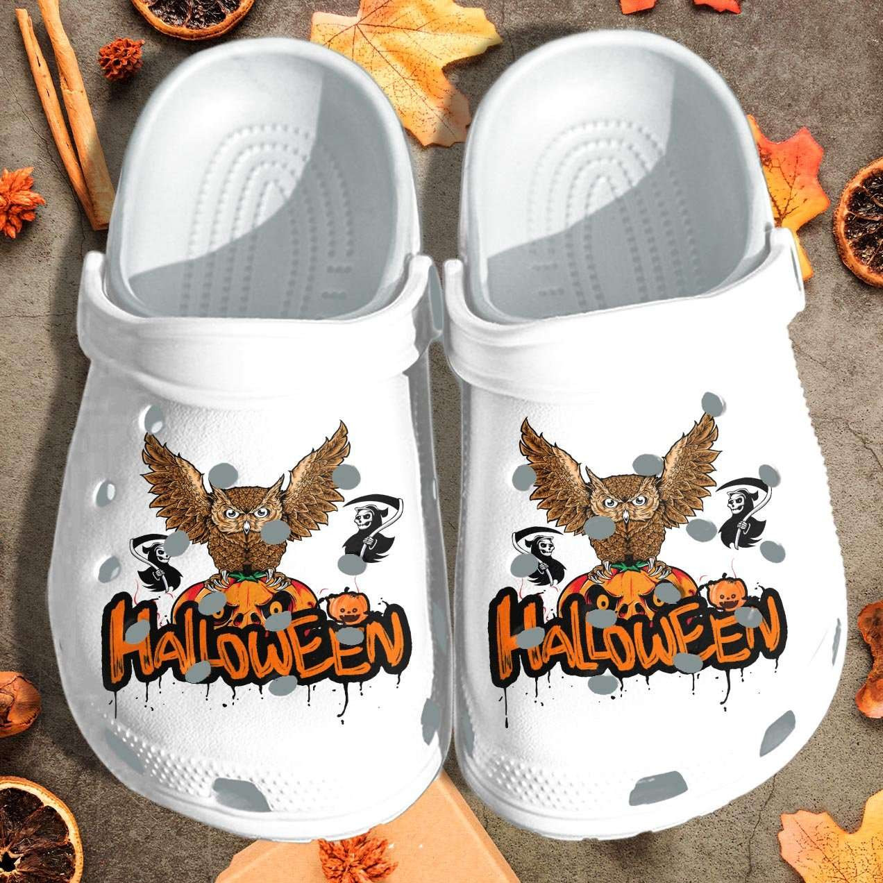 Halloween The Owl On Pumpkin Crocband Clogs