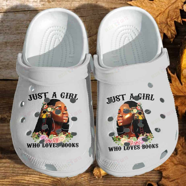 Black Girl Who Loves Book Crocs Classic Clogs Shoes