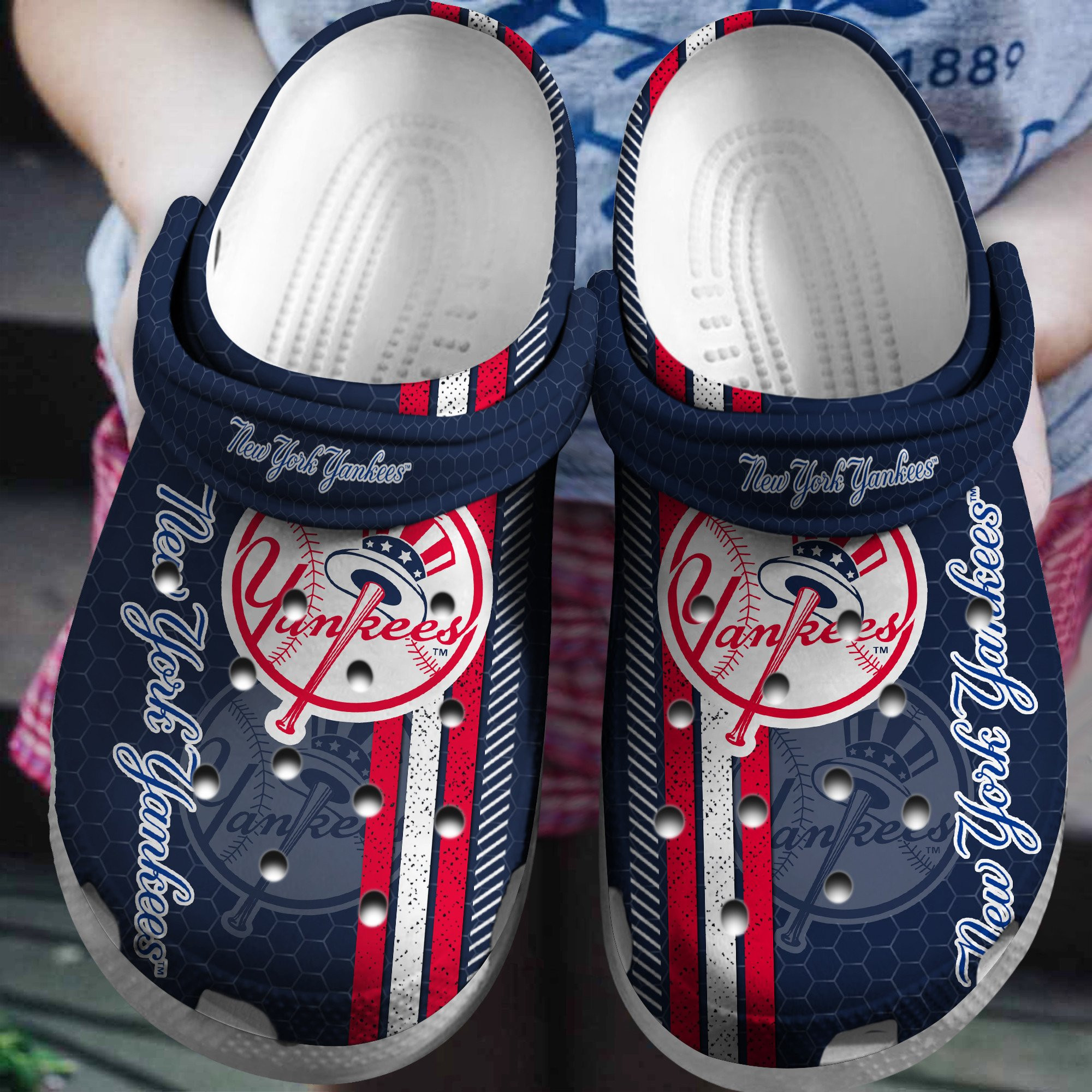 Hot Mlb Team New York Yankees Navy Crocs Clog Shoesshoes