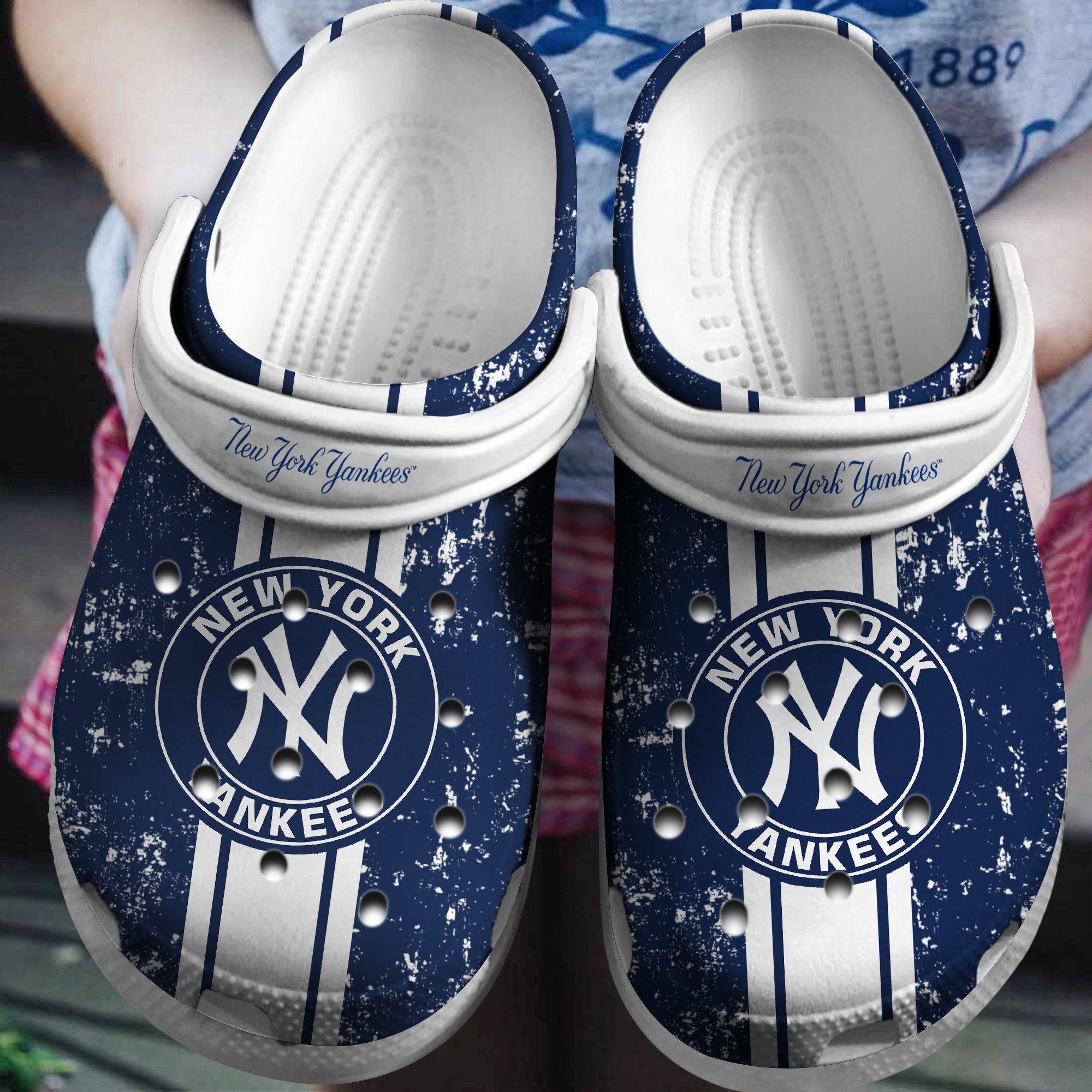 Hot Mlb Team New York Yankees White-Navy Crocs Clog Shoesshoes