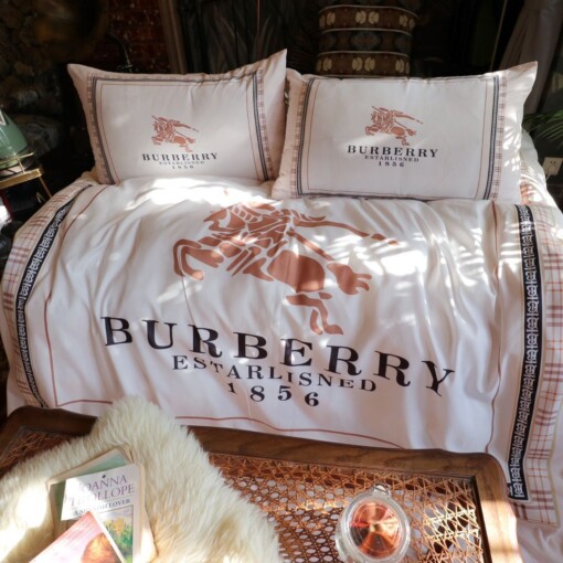 Burberry London Luxury Brand Type 48 Bedding Sets Duvet Cover Bedroom Sets