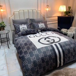Gucci Logo 2117 Custom Bedding Set 5(Duvet Cover & Pillowcases)