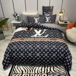 Lv Type 56 Bedding Sets Duvet Cover Lv Bedroom Sets Luxury Brand Bedding