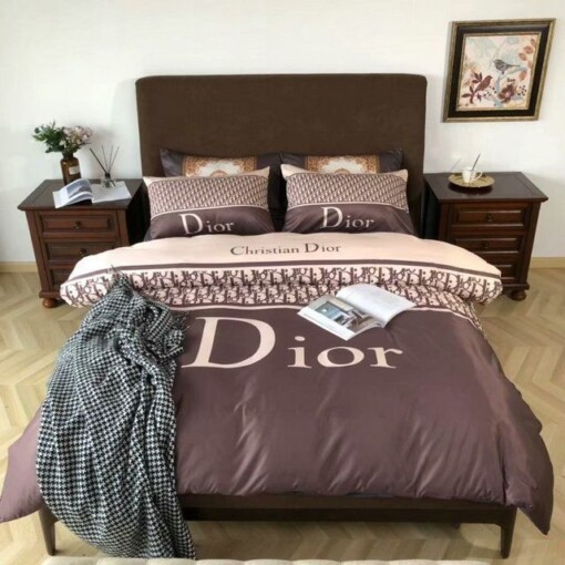 Luxury Christian Dior Brand Type 38 Bedding Sets Duvet Cover Dior Bedroom Sets