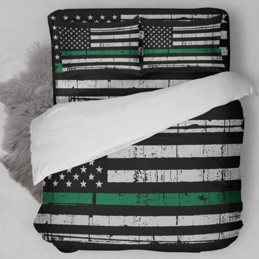 Thin Green Line Bedding Set