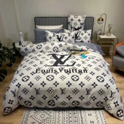 Lv Type 35 Bedding Sets Duvet Cover Lv Bedroom Sets Luxury Brand Bedding