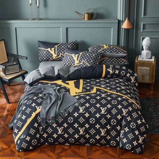 Lv Type 58 Bedding Sets Duvet Cover Lv Bedroom Sets Luxury Brand Bedding