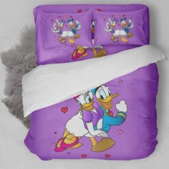 Donald And Daisy Duck Violet Bedding Set