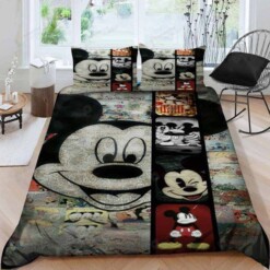 Mickey Mouse Bedding Set (Duvet Cover & Pillow Cases)