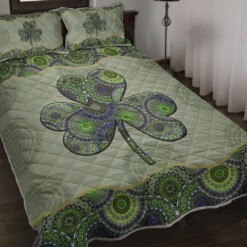 Shamrock Quilt Bedding Set