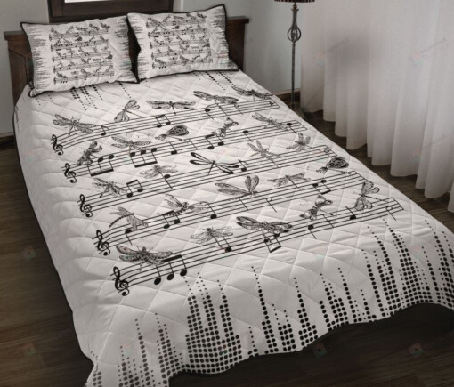 Dragonflies Staves Style Quilt Bedding Set