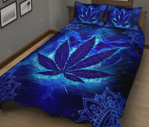 Blue Light Weed Quilt Bedding Set