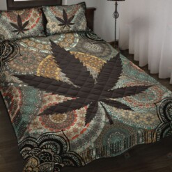 Weed Mandala Quilt Bedding Set