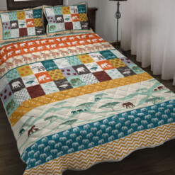 Elephant Pattern Symbol Quilt Bedding Set