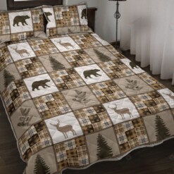 Deer And Bear Quilt Bedding Set