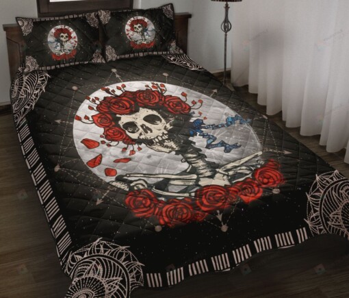 Skull Red Rose Quilt Bedding Set