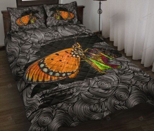 Butterfly Scratch Style Quilt Bedding Set