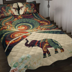 Elephant Abstract Style Quilt Bedding Set