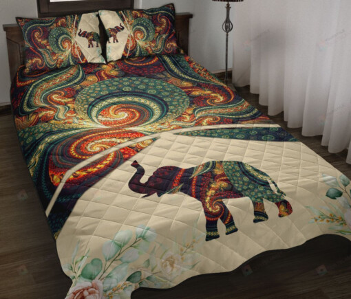 Elephant Abstract Style Quilt Bedding Set