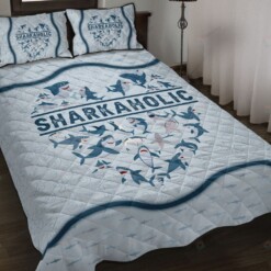 Sharkaholic Heart Quilt Bedding Set