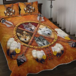 Native Wolfs Quilt Bedding Set