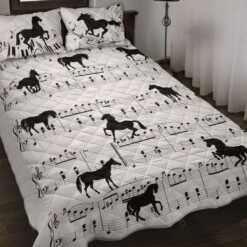 Horse And Sheet Music Quilt Bedding Set