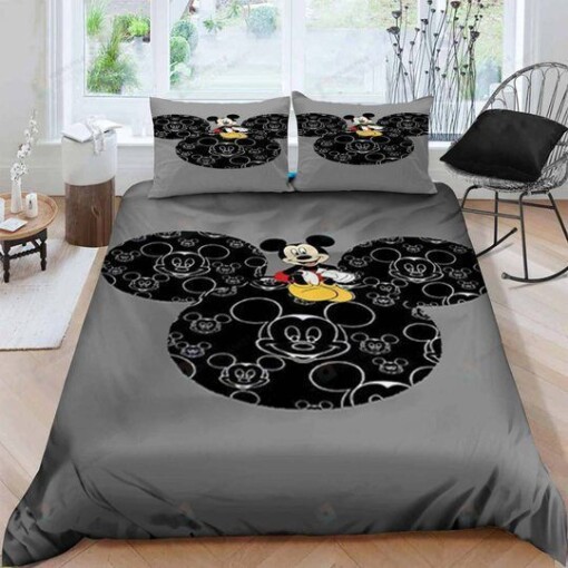 Mickey Mouse Bedding Set (Duvet Cover & Pillow Cases)