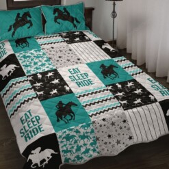 Horse Riding Shape Pattern Quilt Bedding Set