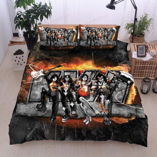 Kiss Bedding Sets (Duvet Cover & Pillow Cases)