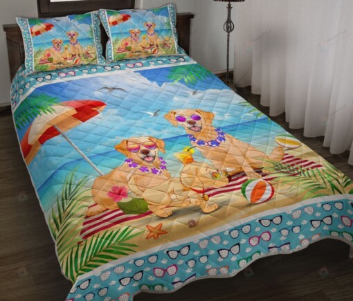Golden Retriever On Summer Beach Quilt Bedding Set