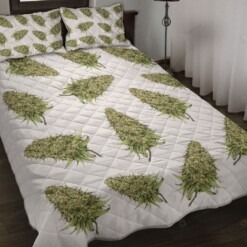 Weed Flower Quilt Bedding Set