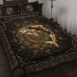 Dolphin Gold Quilt Bedding Set