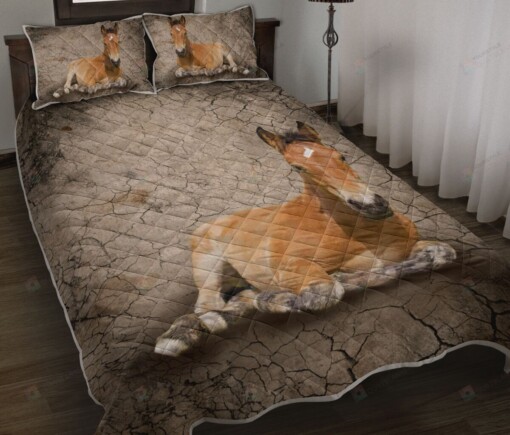 Horse Dry Soil Cracking Quilt Bedding Set