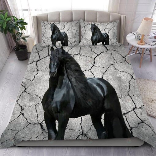 Beautiful Black Horse Duvet Cover Bedding Set