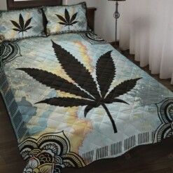 Weed Quilt Bedding Set