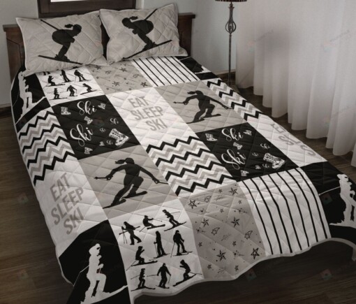 Skiing Gray Quilt Bed Set Bedding Set