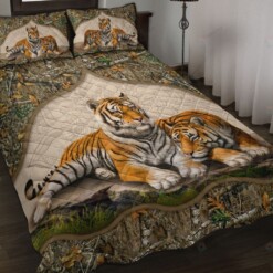 Tiger Quilt Bedding Set