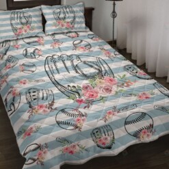 Softball Flower Pattern Quilt Bedding Set