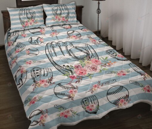 Softball Flower Pattern Quilt Bedding Set