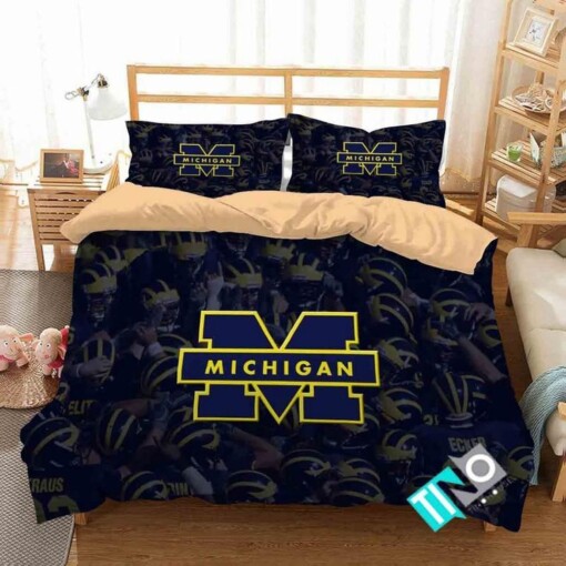 Ncaa Michigan Wolverines 1 Logo N 3d Duvet Cover Bedding