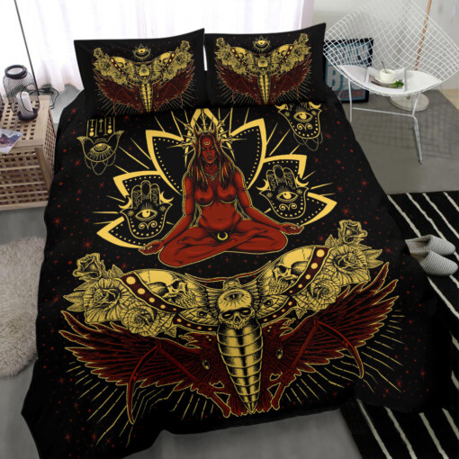 Skull Occult Cyclops Moth Crow Sword 3 Piece Duvet Set Yellow And Red Version