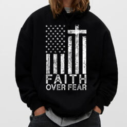 America Pride Us Flag Faith Over Fear Christian Cross Jesus T-Shirt - Dream Art Europa