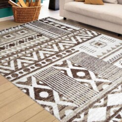 Chicago Beige Pattern Limited Edition Rug