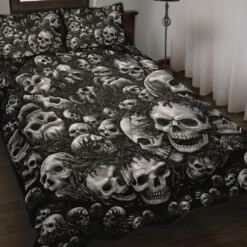 Silver Skull Pile Quilt 3 Piece Set