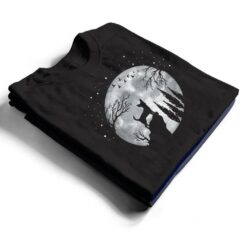 Chihuahua Dog Full Moon At Night - Dog Breed Chihuahua T Shirt - Dream Art Europa