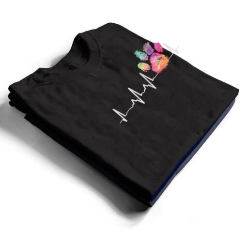 Cute Veterinarian Gift Rainbow Paw Print Heartbeat Vet Tech T Shirt