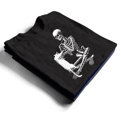 Funny Skeleton Holding A Cat Halloween T Shirt