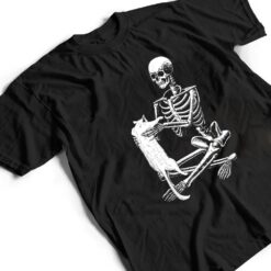 Funny Skeleton Holding A Cat Halloween T Shirt - Dream Art Europa