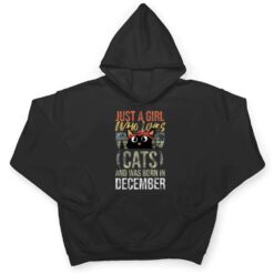 Just A Girl Who Loves-Cats And Was-Born In December Birthday T Shirt - Dream Art Europa