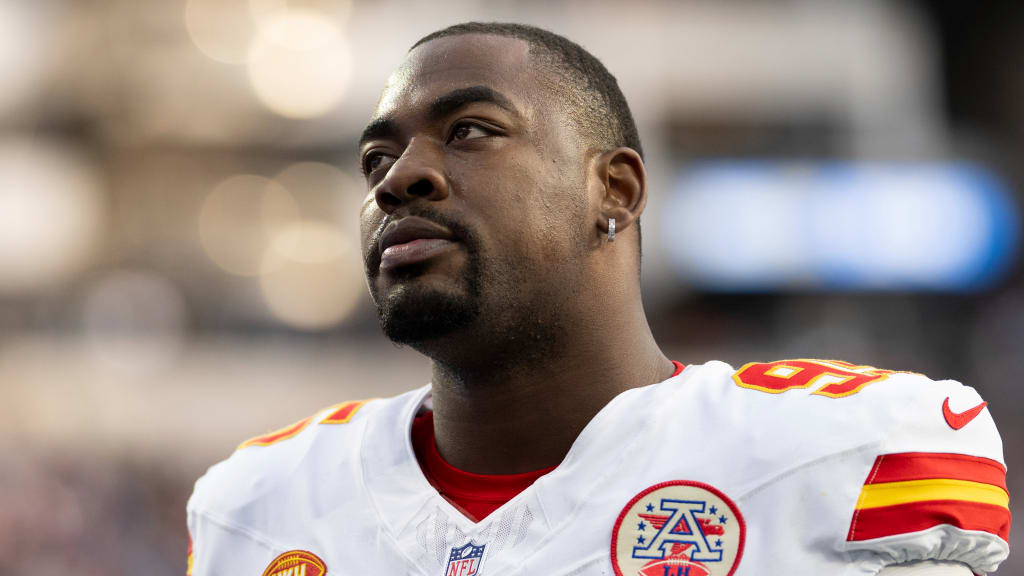 Chiefs GM Brett Veach Prioritizes Re-Signing Chris Jones for 2024 Season